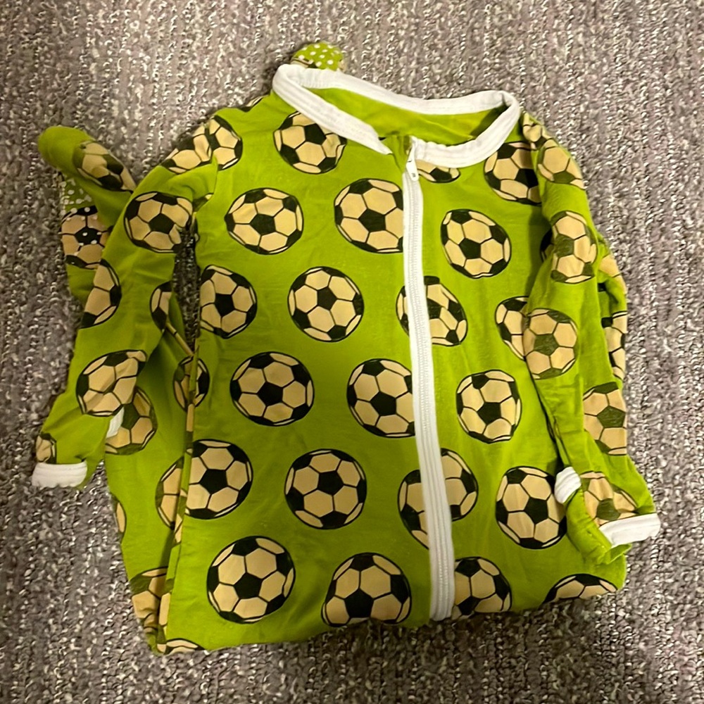 Soccer Kickee pants 3-6